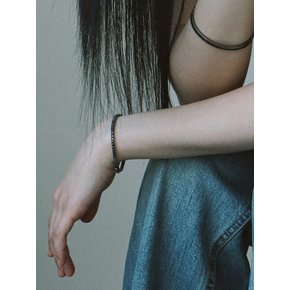 DARK SERIES 테니스 팔찌 블랙