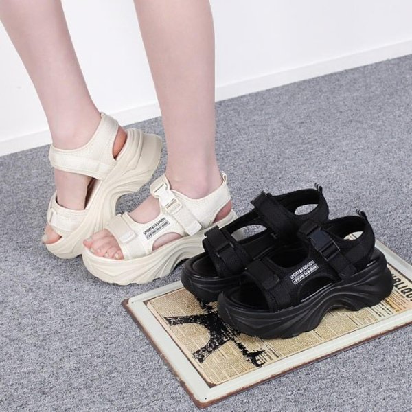 [옷자락] 여성 키높이 어글리슈즈 버클 샌들