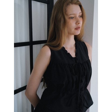 라미네즈 [단독] Ribbon Strap Sleeveless Blouse - Black