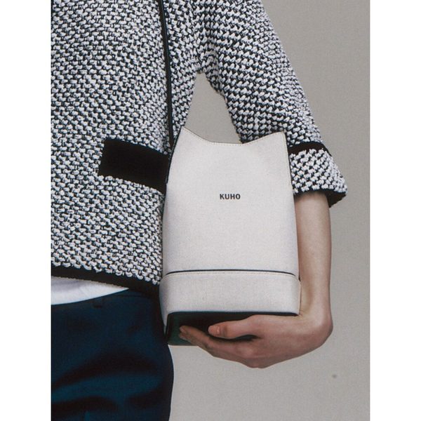 [KUHO]Canvas Square Bucket Bag Ivory - SSG.COM