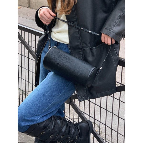Sola Barrel Bag / PU BLACK