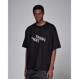 송지오 [파주점] 컬렉션 NIGHT THIEVES 타이틀 티셔츠 SG5TS763BK