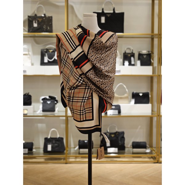 [시흥점] 여성 몽타주 프린트 실크 스카프 8011951