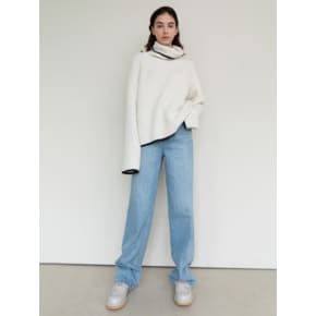 LINE TURTLENECK KNIT  (IVORY)