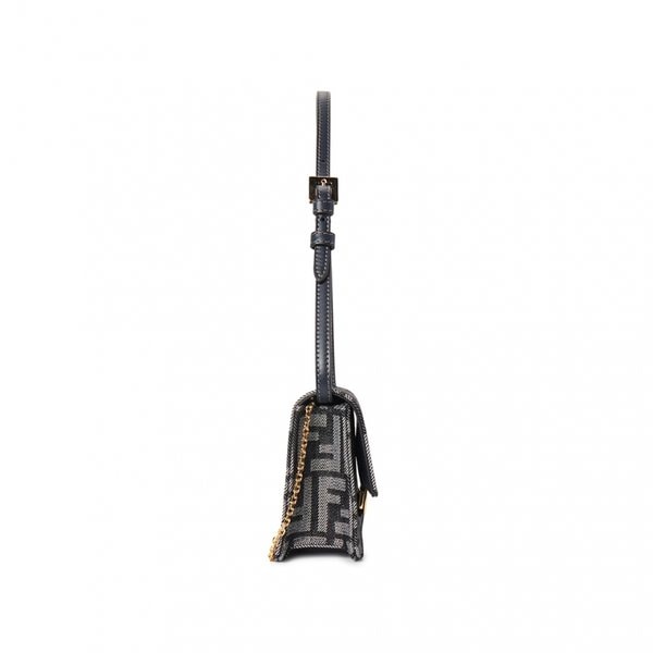 [부산점] 여성 체인 바게트백 8M0498 AUT4 F1UJ5