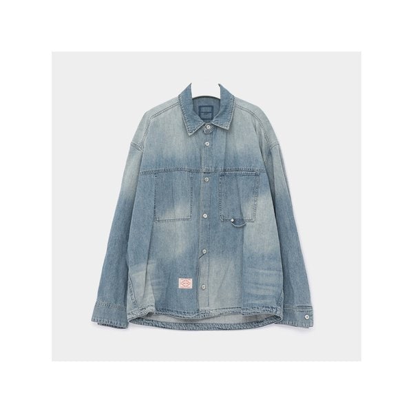 26SS 메탈로고 워싱 데님 남성 셔츠 W261SH24983L