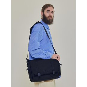 CB CONFY MESSENGER BAG (BLACK)