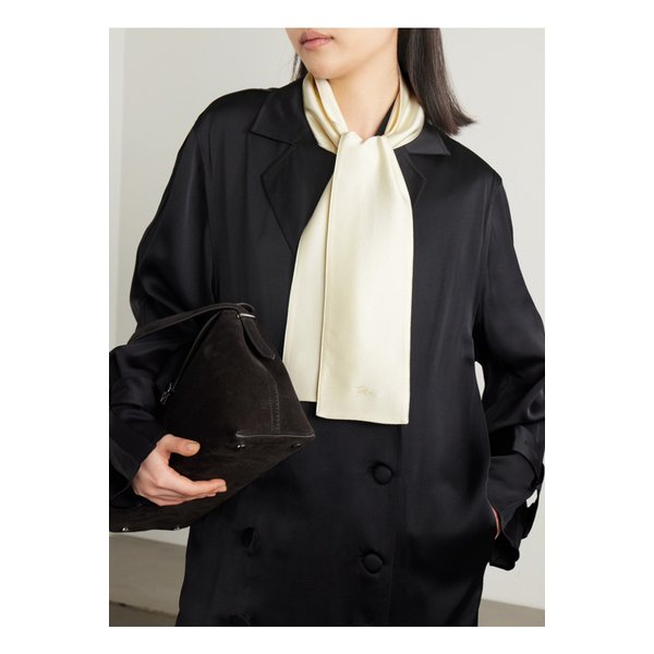 새틴 스카프 오프 화이트 1647597346890383