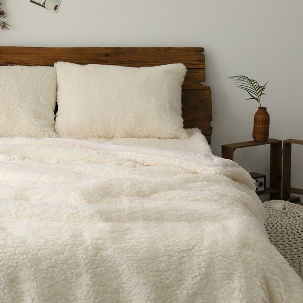 마인 버터크림퍼프 양털극세사 차렵이불 베개세트 Q