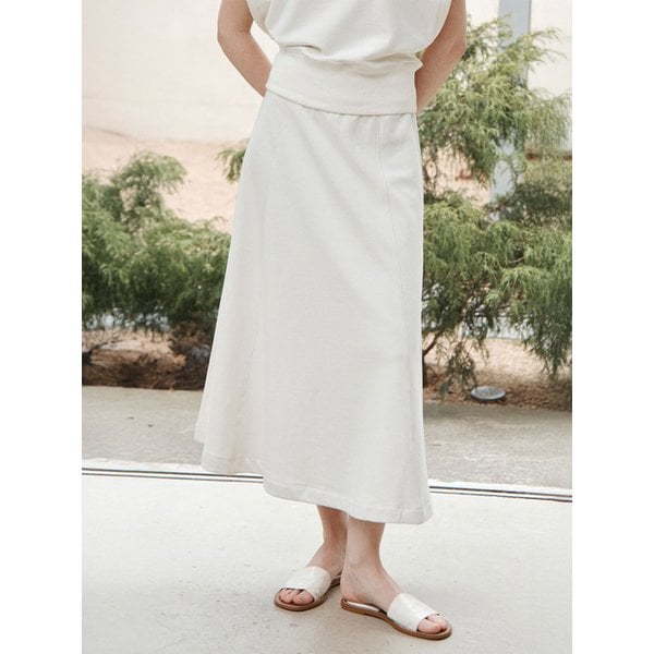 페탈 볼륨 플레어 스커트