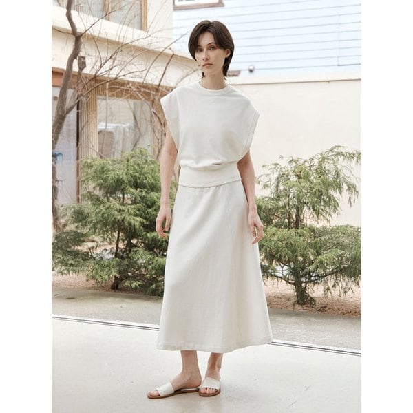 페탈 볼륨 플레어 스커트