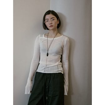 티엔느 [리퍼브]Calia Boat Neck Button-Sleeve Knit_White