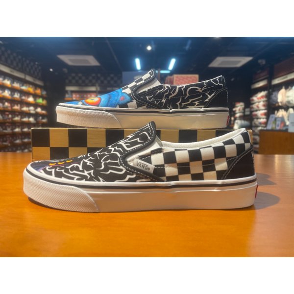 [여주점] (남여공용) 스니커즈 케이팝 데몬 헌터스 올드스쿨 (블랙) (VN000EC3BM8)