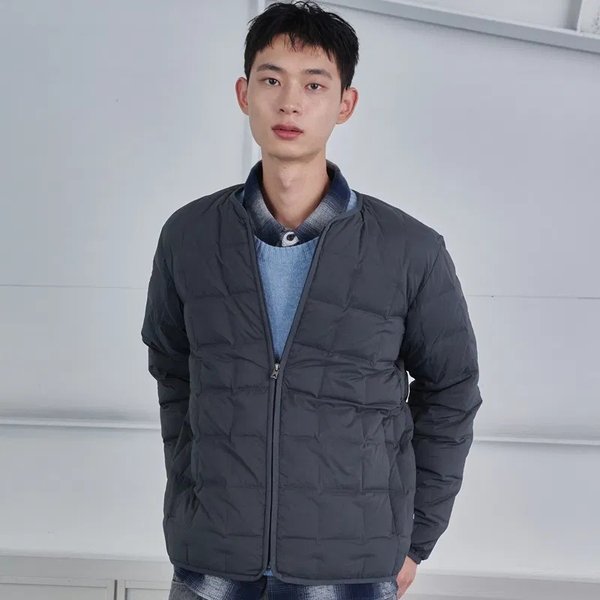 [부산점] 남성 모노 튜브 넥리스 다운자켓 7L72063