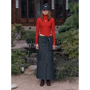 ANTONI Unbalanced Hem Cropped Turtleneck Top_Red