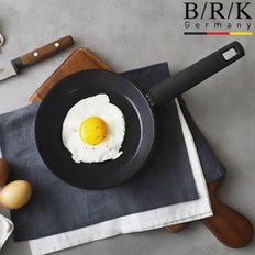 풀인덕션 [BRK] 컴팩트 후라이팬 18cm