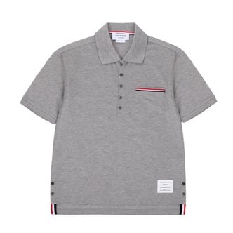 톰브라운 포켓 머서라이즈드 반팔 폴로 셔츠 MJP022A-01455 055 (LIGHT GREY)