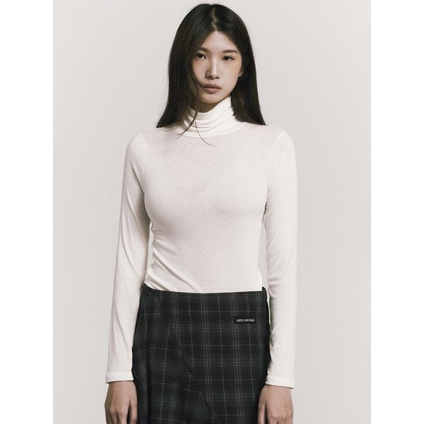 [ESSENTIAL] SOFT TURTLENECK SLIM TOP_IVORY