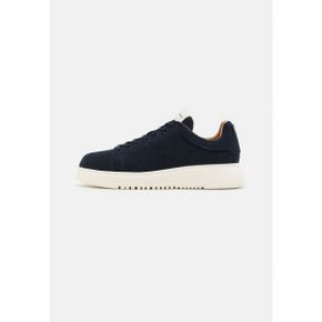 4723172 Emporio Armani Trainers - black 81222272