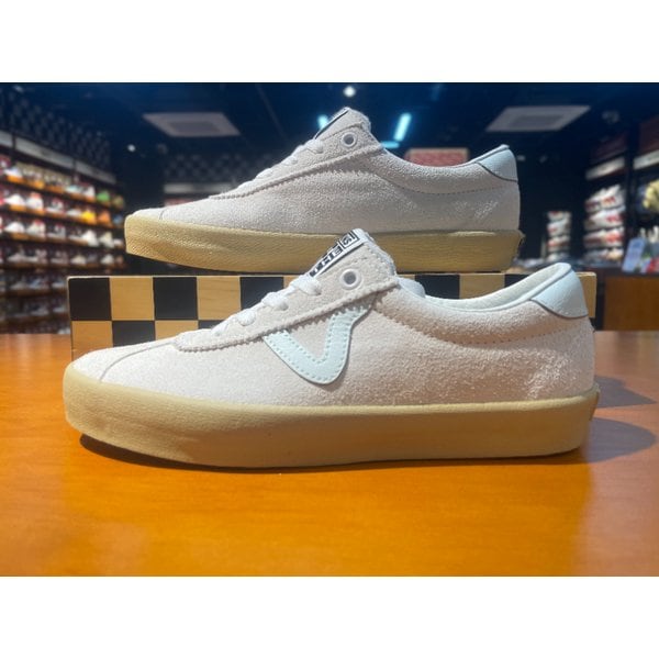 [여주점] (남여공용) 스니커즈 스포츠 로우 (화이트) (VN000D1PCJA)