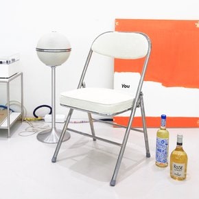 듀이 코듀로이 홈 카페 접이식 폴딩 체어 철재 인테리어 빈티지 디자인 의자