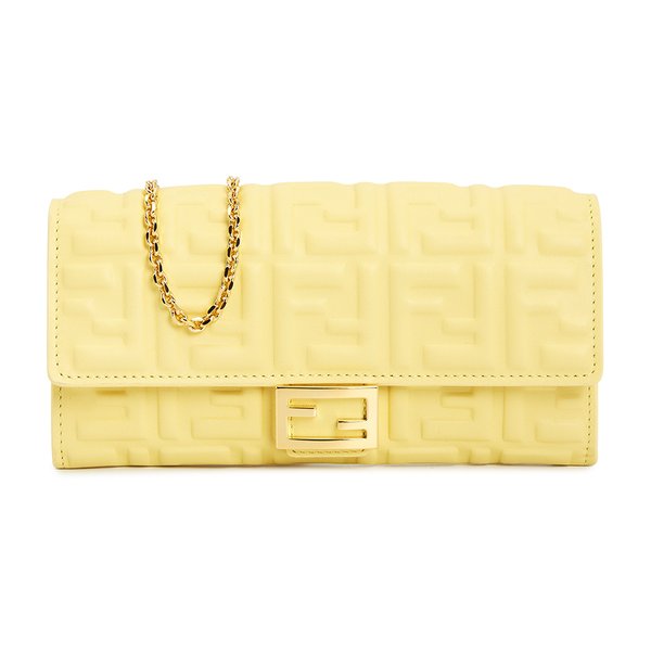 [부산점] 바게트 여성 체인 장지갑 8M0365 AAJD F1NPV