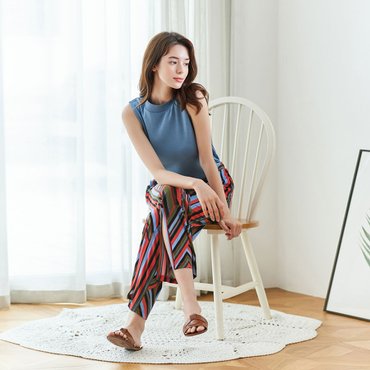 라페어 지오메트릭 레드 매트저지 팬츠 LWPGE354-RE