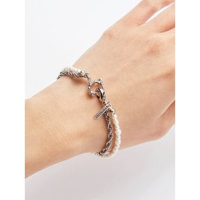 Rose Hook Pearl Bracelet Silver