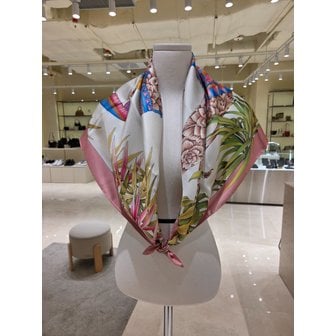 페라가모 [부산점] 여성 실크 스카프 31-0118-756254