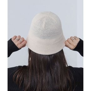 빔즈 하트 써모 소재 다운 림 모자