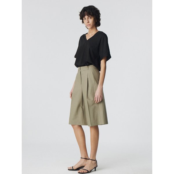 Relaxed V-neck T_Black