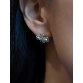 HUG BLOOM EARRING_SILVER