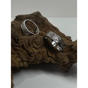 Pinewood Ring