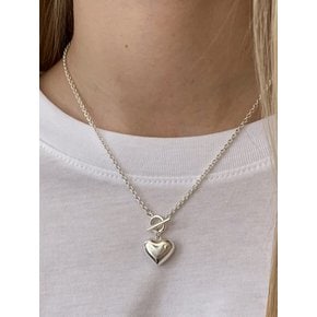 [usual M.E]pounding heart necklace