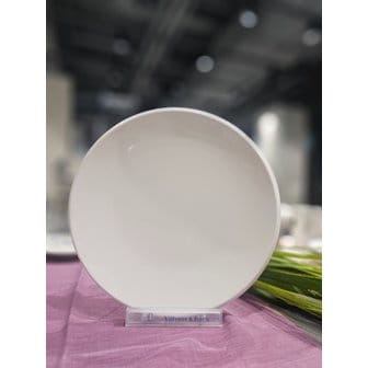 빌레로이앤보흐 [부산점] 뉴문 샐러드 접시 24cm 42642640
