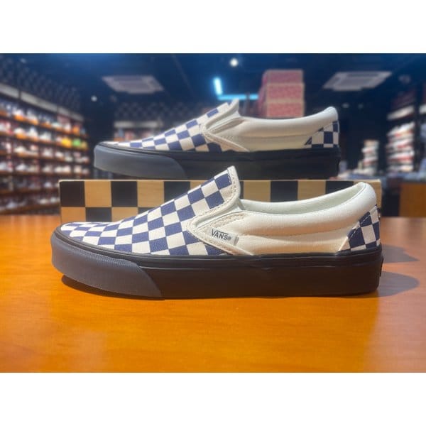 [여주점] (남여공용) 스니커즈 클래식 슬립온 (블루) (VN000EACGJT)