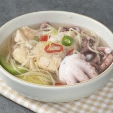  식탁예찬 부산 해운대 속시원한 맑은 낙지한마리대구탕 1.2kg