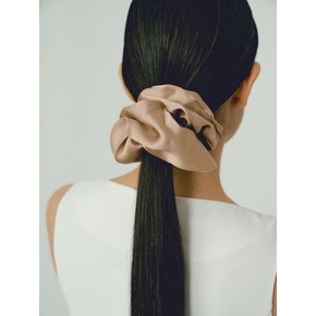 Silk Scrunchie (L) - Cappuccino Rose