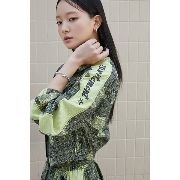 [시흥점] 여성 페이즐리 포인트 그래픽 점퍼 (ER2WZ561)