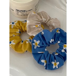 Daisy Scrunchie_Hair264