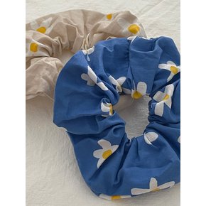 Daisy Scrunchie_Hair264