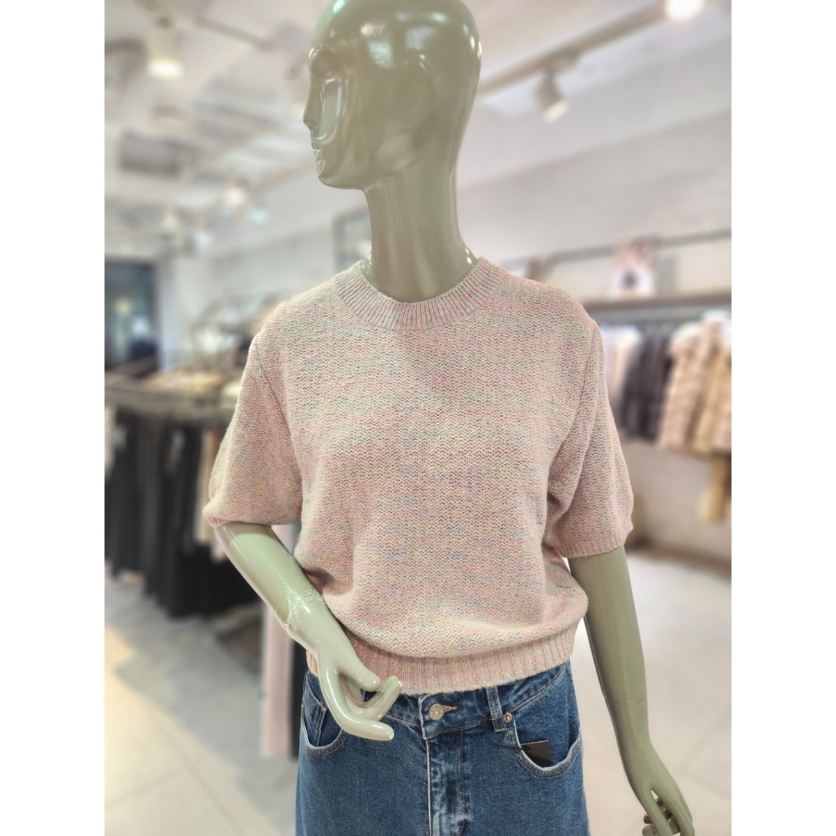 확대된 대표 .