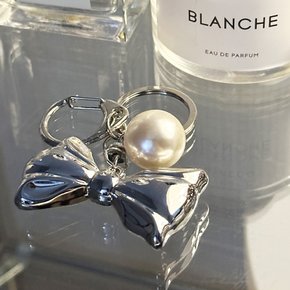 Ribbon pearl keyring