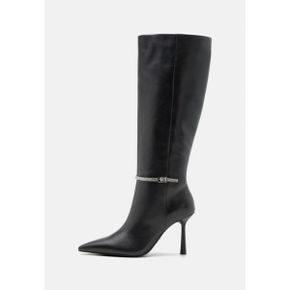 4996261 Steve Madden Boots - black