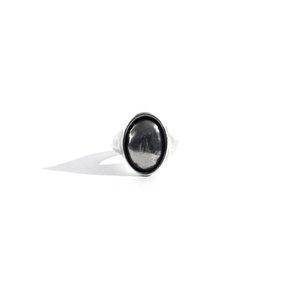 SILVER ANTIQUA OVAL RING