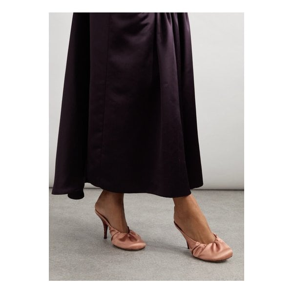 주름 새틴 뮬 블러시 46376663162923500