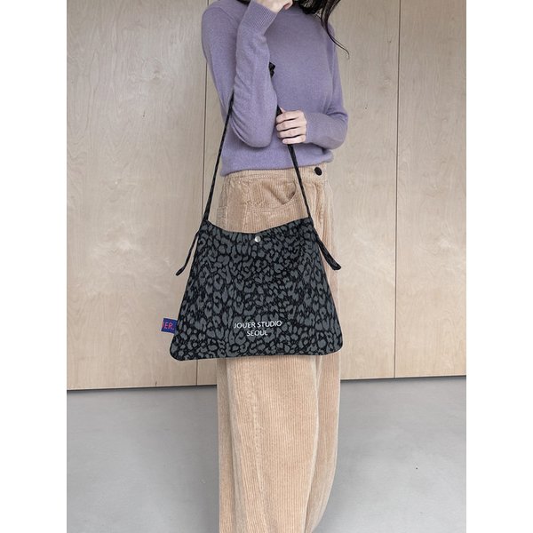Canvas leopard mini bag. black