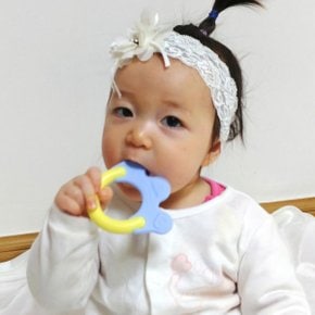 그린라이프 왕관 딸랑이치발기 국민딸랑이