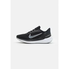 4514336 Nike WMNS AIR WINFLO 9 - Road running shoes black/white/dark smoke grey/pure plati