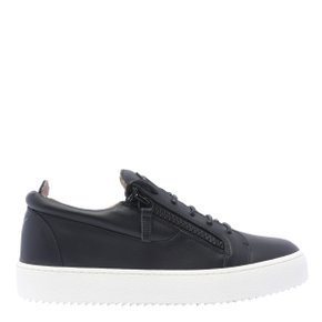 Low-Top RM40011002 Black